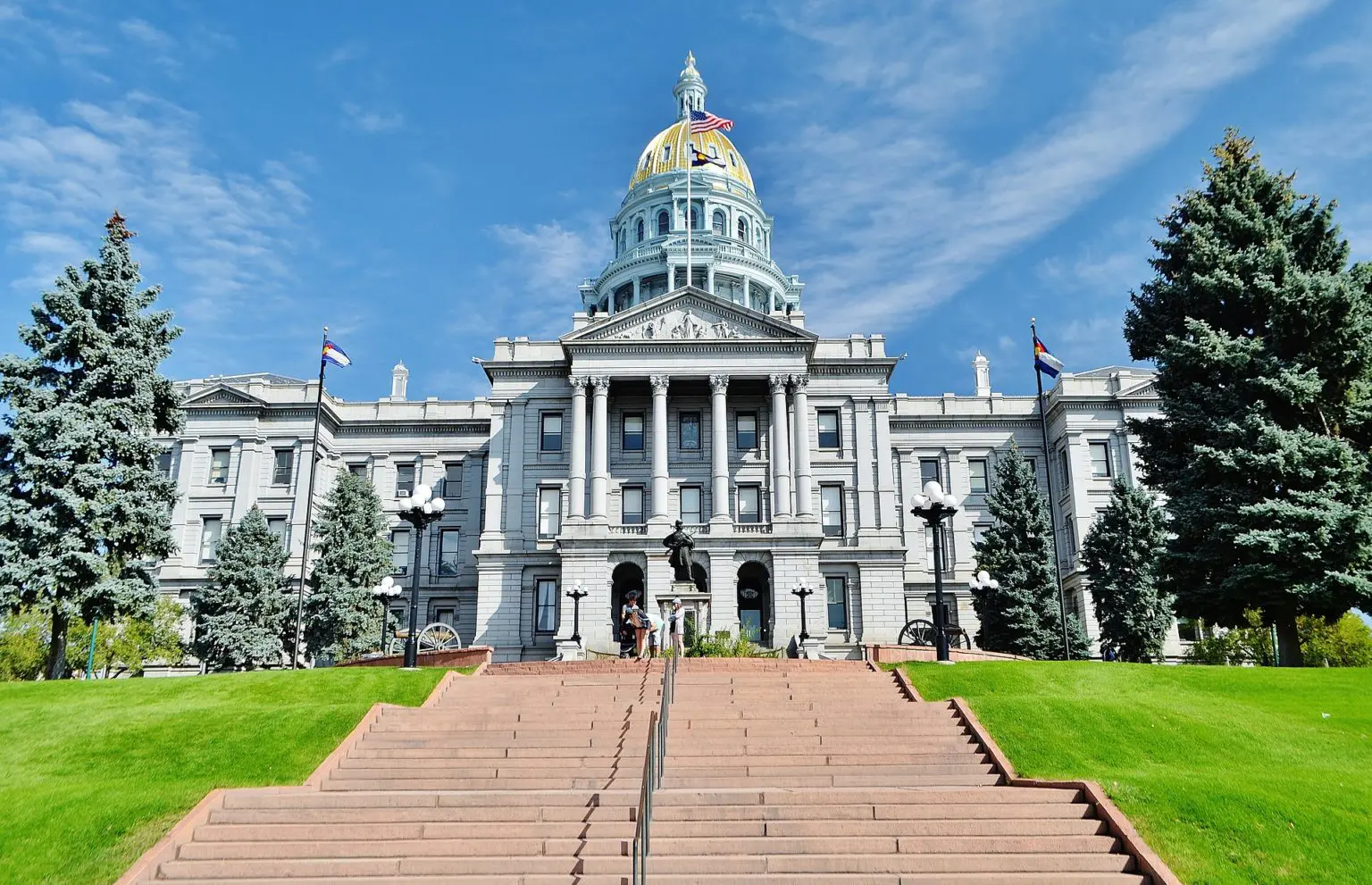 Front view of the Colorado State Capitol building.