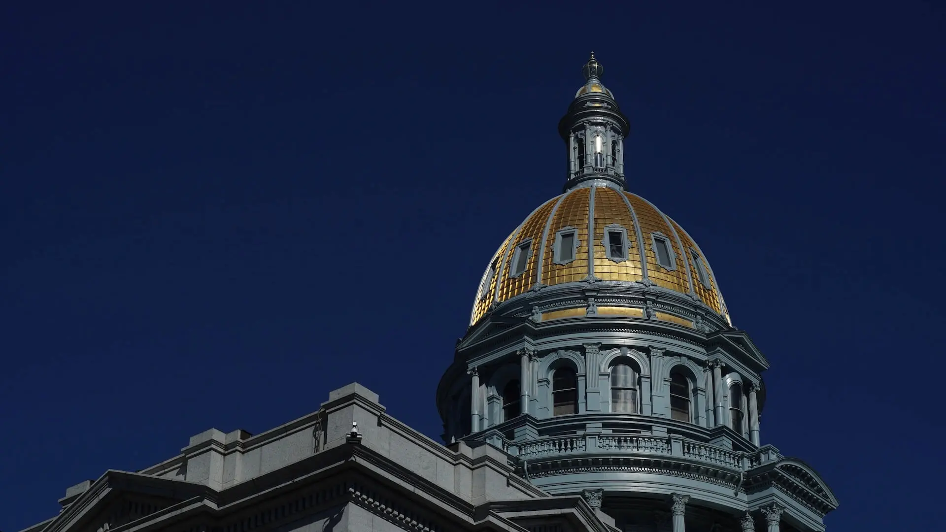 Shot of the Colorado State Capitol building's golden dome.